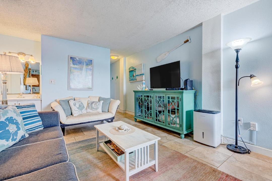 Photo of Livingroom in South Peninsula Historic District