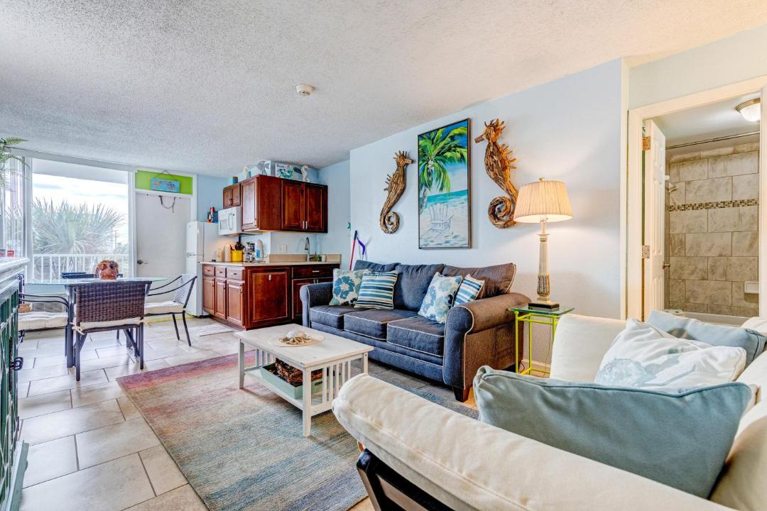 Photo of Livingroom in South Peninsula Historic District