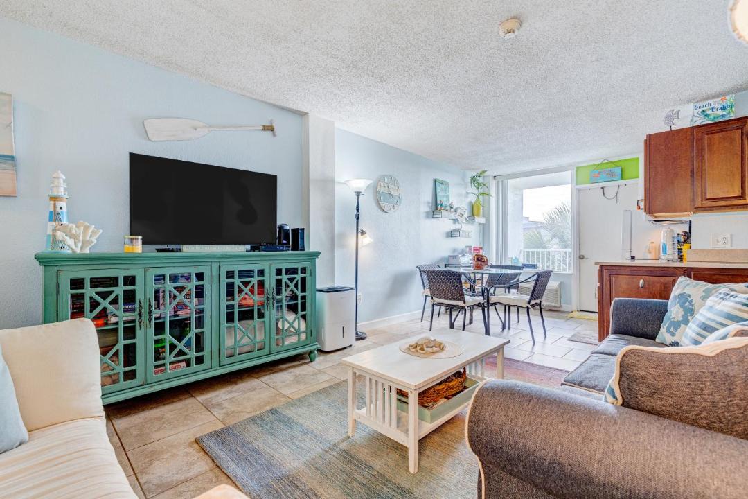 Photo of Livingroom in South Peninsula Historic District