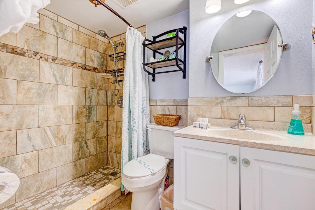 Photo of Bathroom in South Peninsula Historic District
