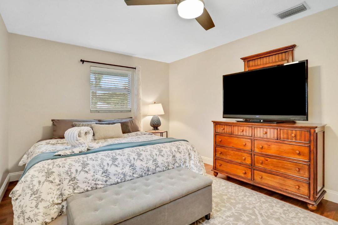 Photo of Bedroom in Ballast Point