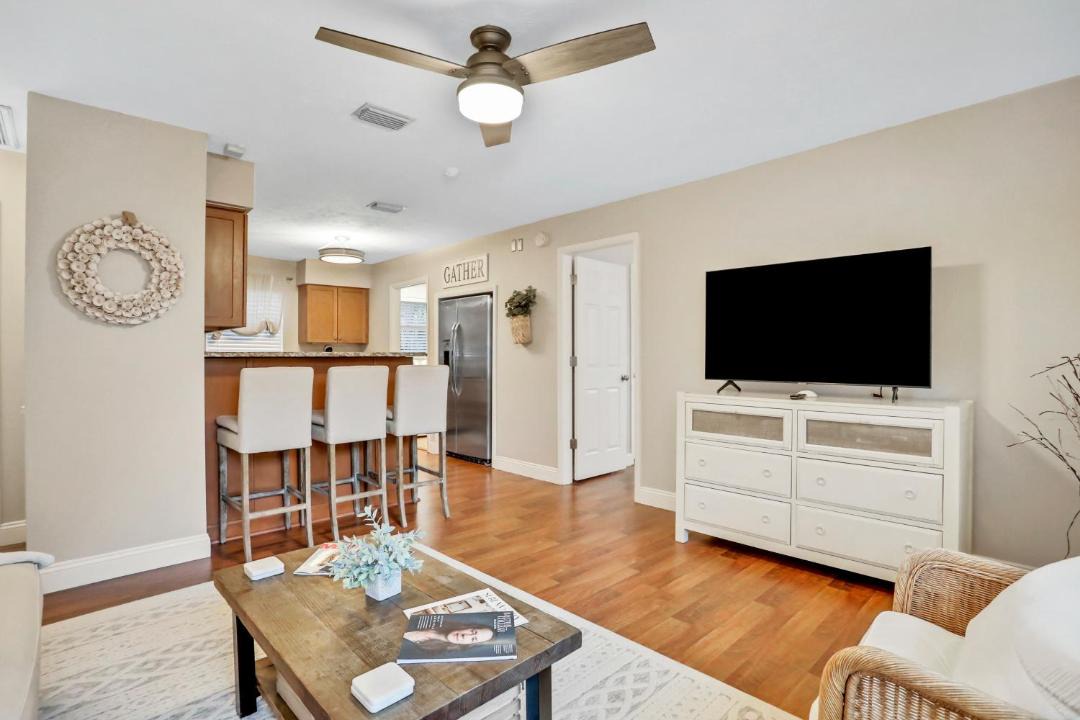 Photo of Livingroom in Ballast Point