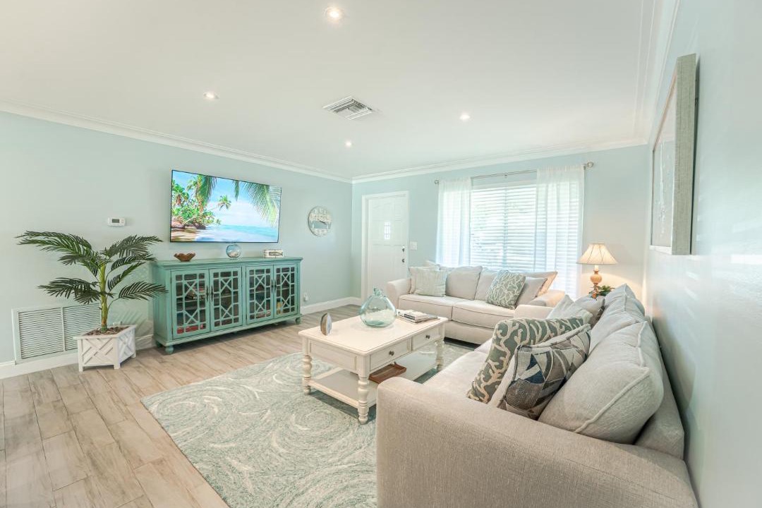 Photo of Livingroom in South Palm Park Neighborhood Association