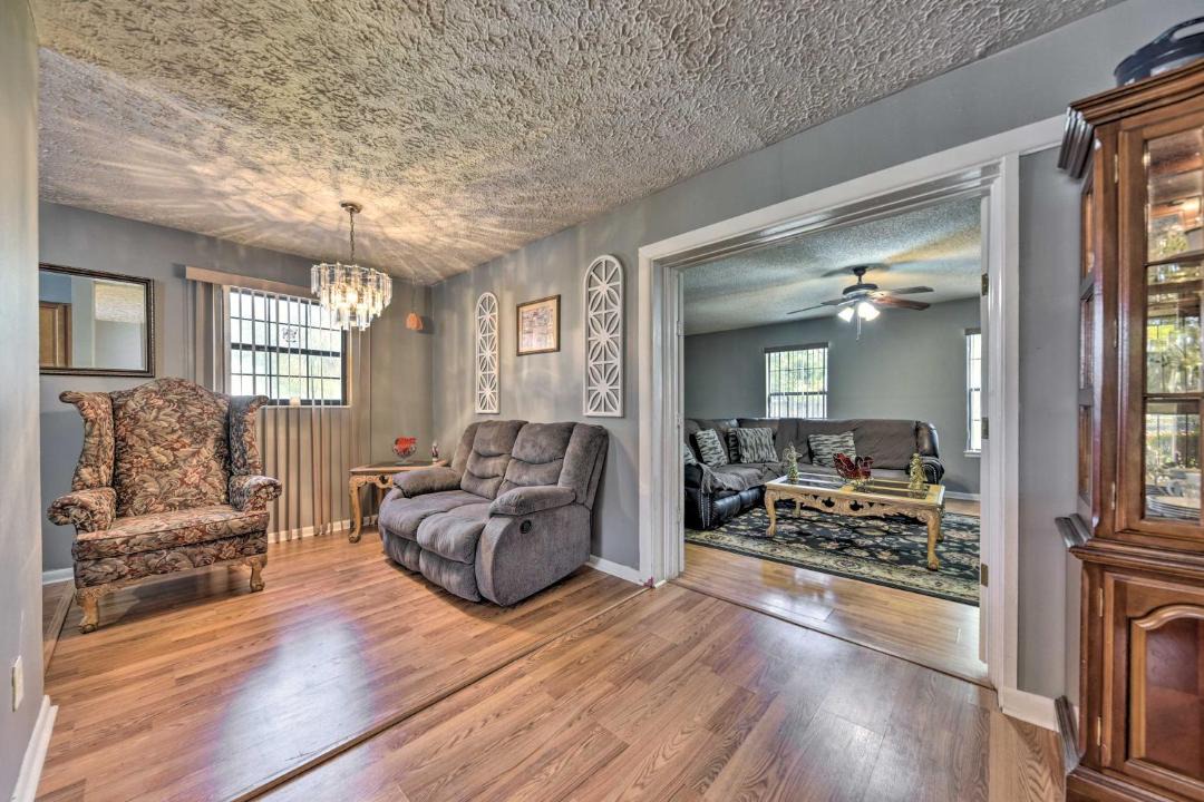 Photo of Livingroom in Northside