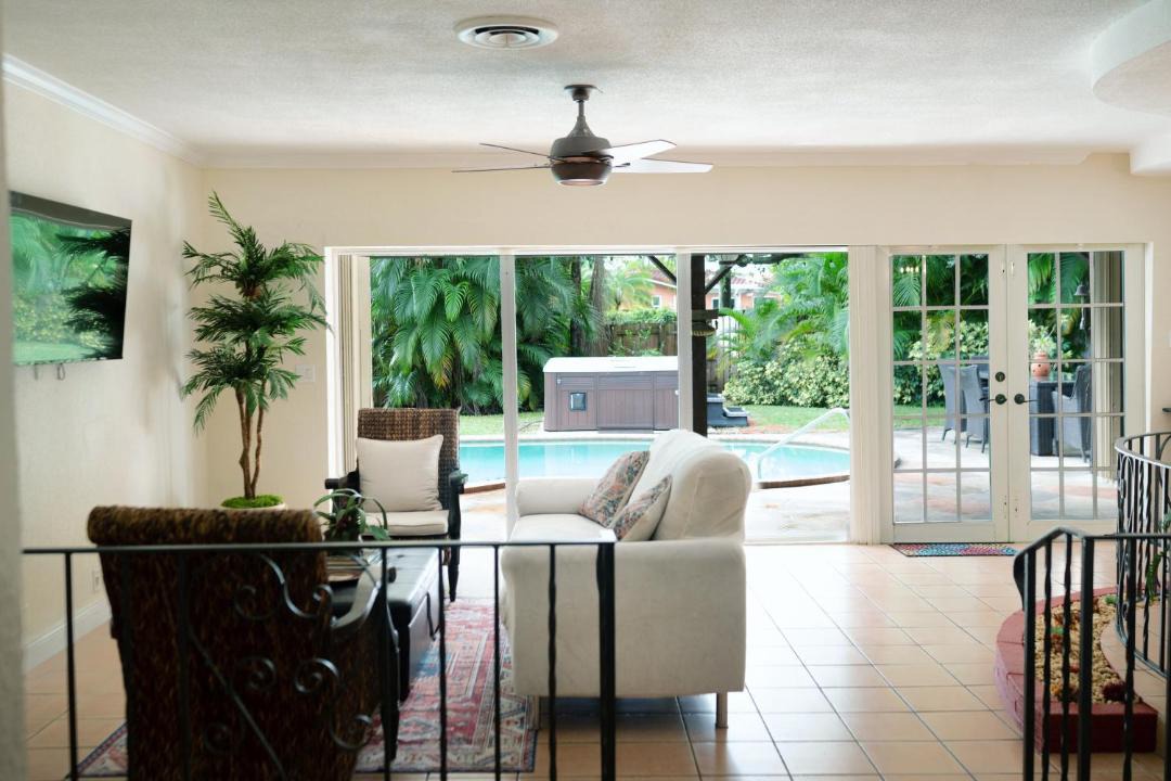 Photo of Livingroom in Hollywood Hills