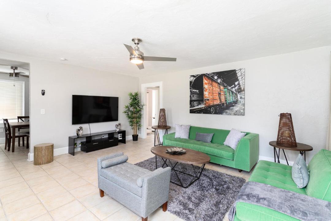 Photo of Livingroom in United Central