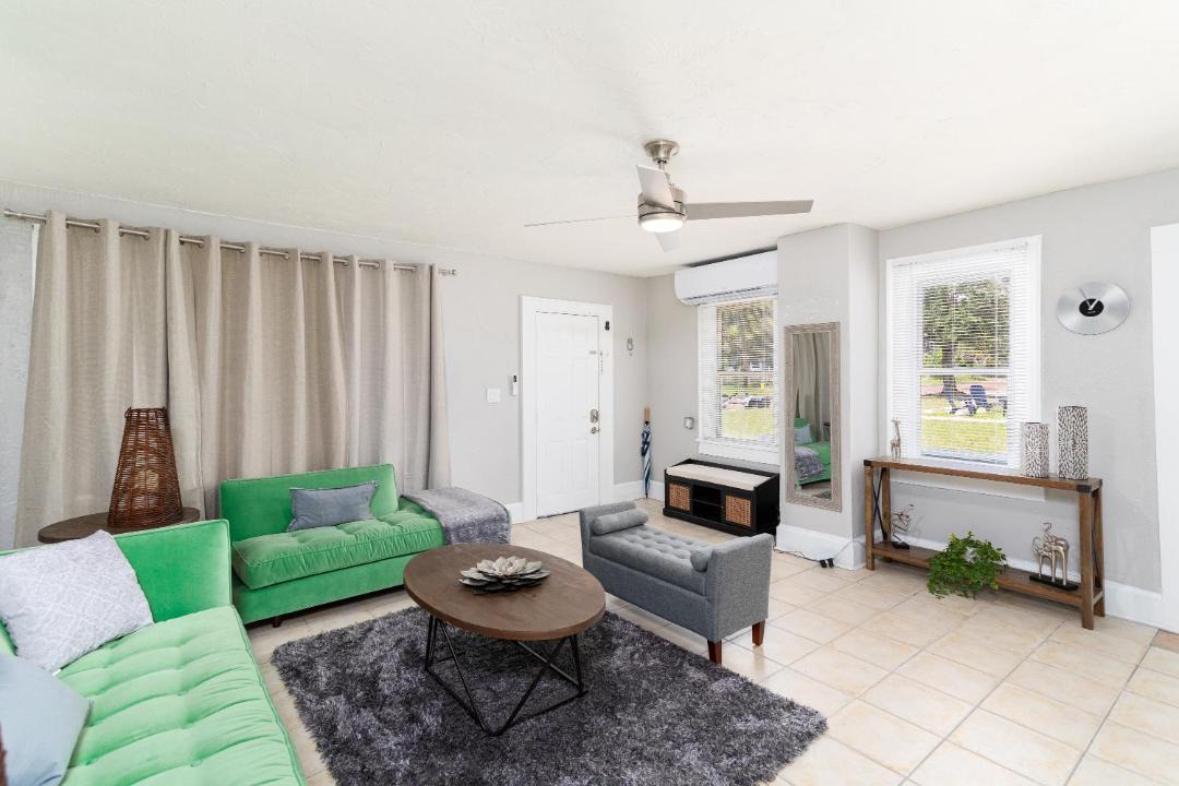 Photo of Livingroom in United Central