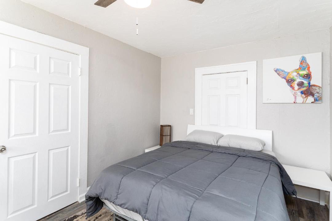 Photo of Bedroom in United Central