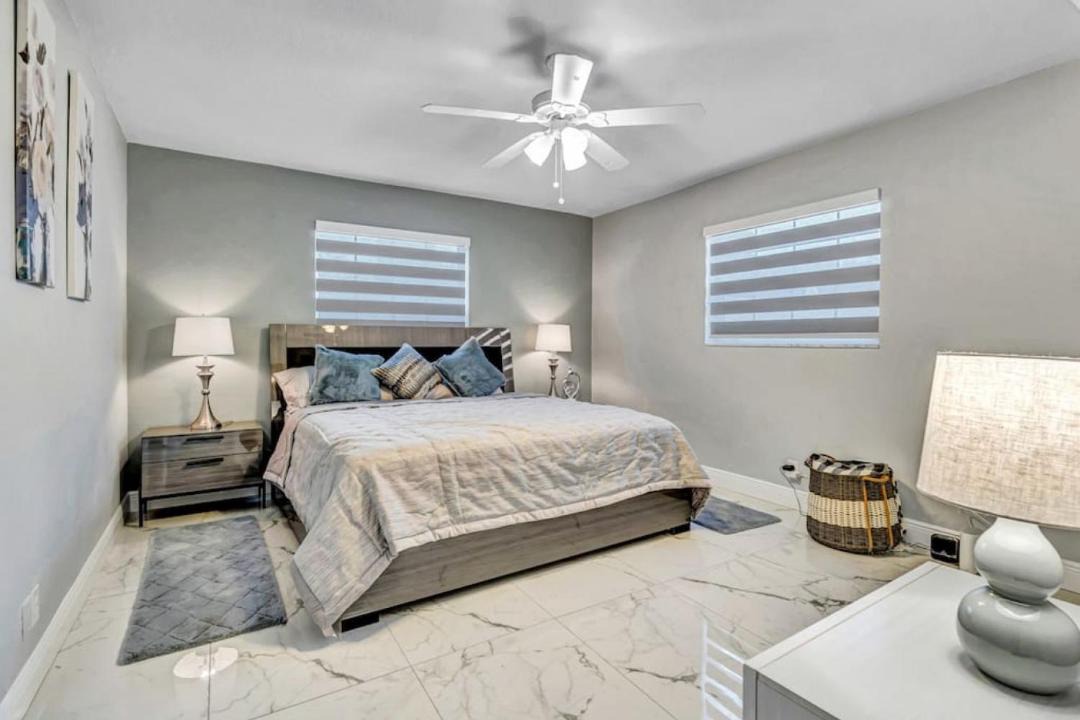 Photo of Bedroom in Coral Springs