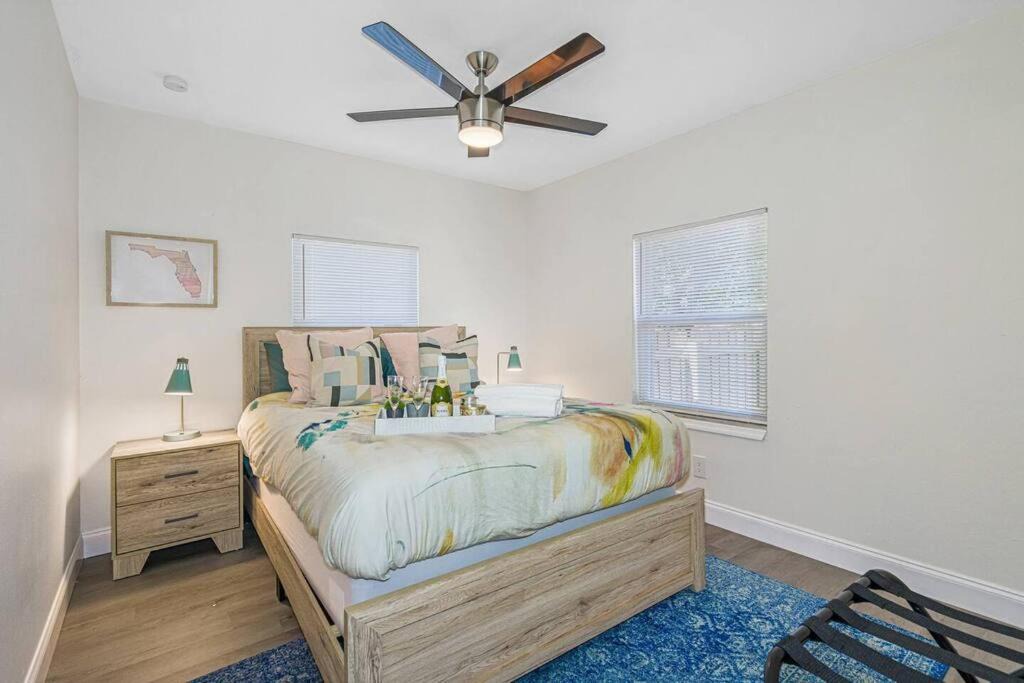 Photo of Bedroom in United Central