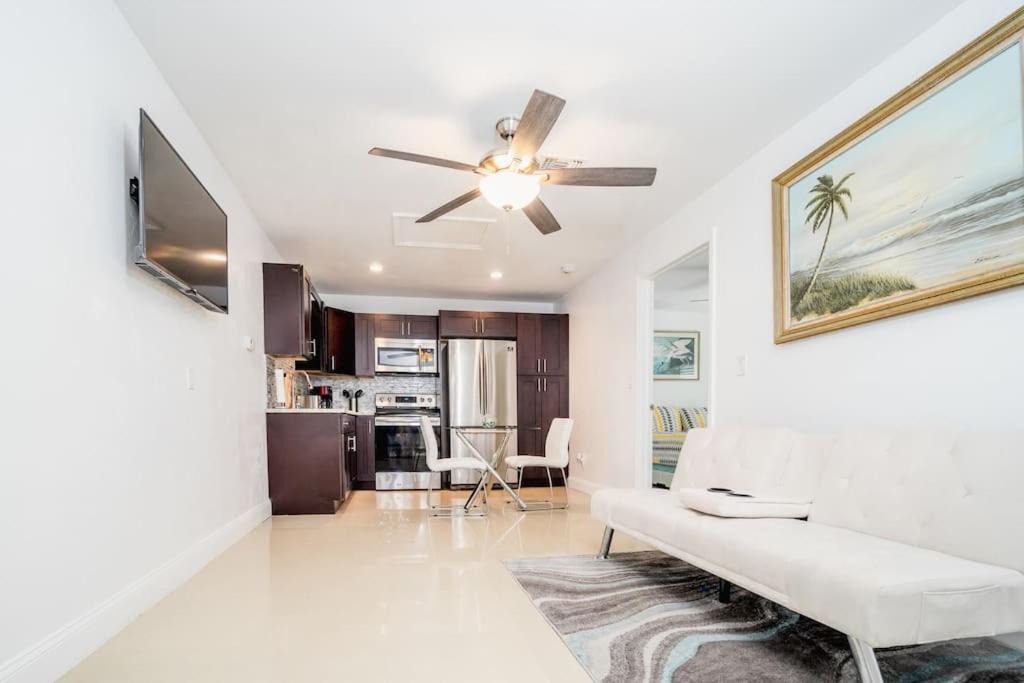 Photo of Livingroom in Golden Gate