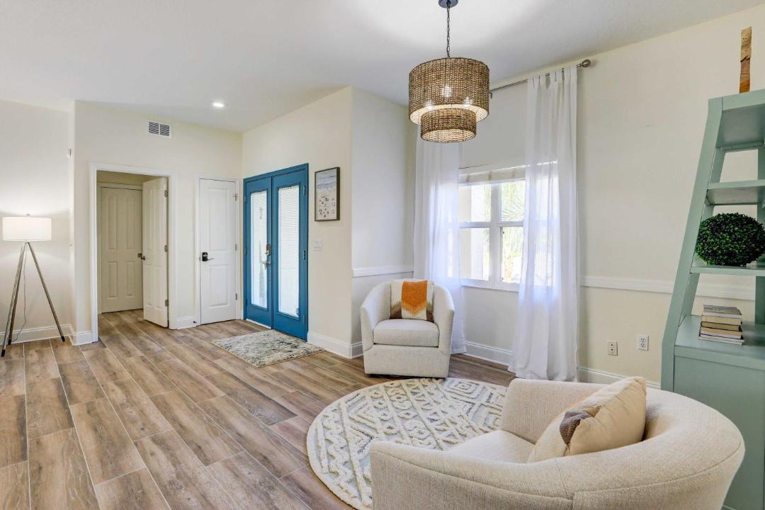 Photo of Livingroom in River Pointe