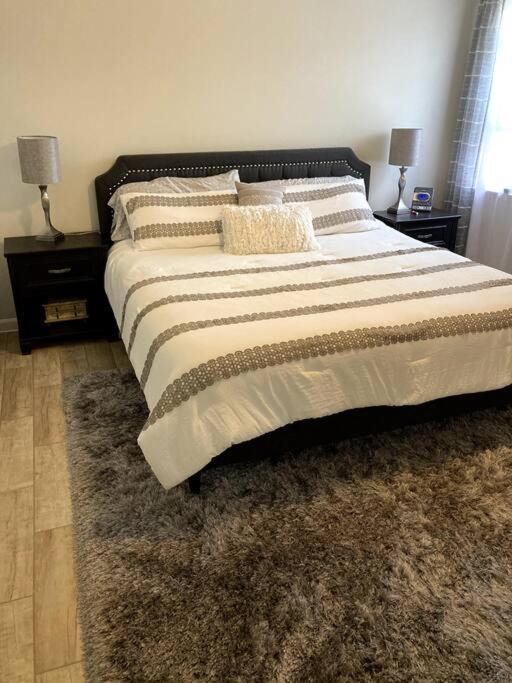 Photo of Bedroom in Myrtle Grove