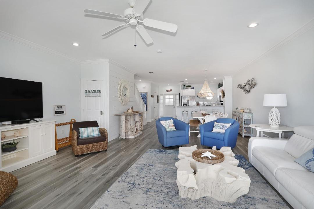 Photo of Livingroom in Indigo Reef Marina Homes
