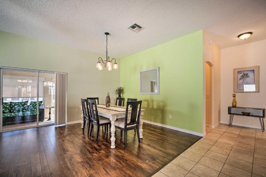 Photo of Livingroom in Duval