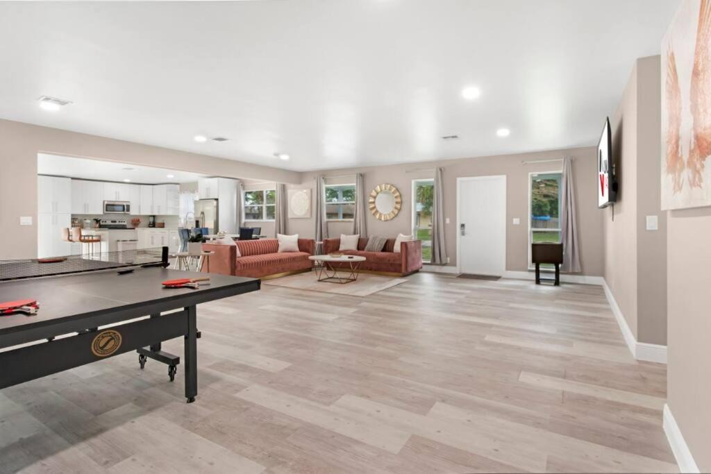 Photo of Livingroom in Mangonia Park