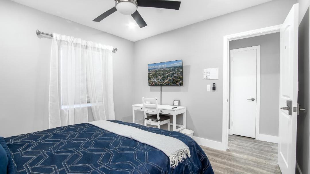 Photo of Bedroom in Poinsettia Heights