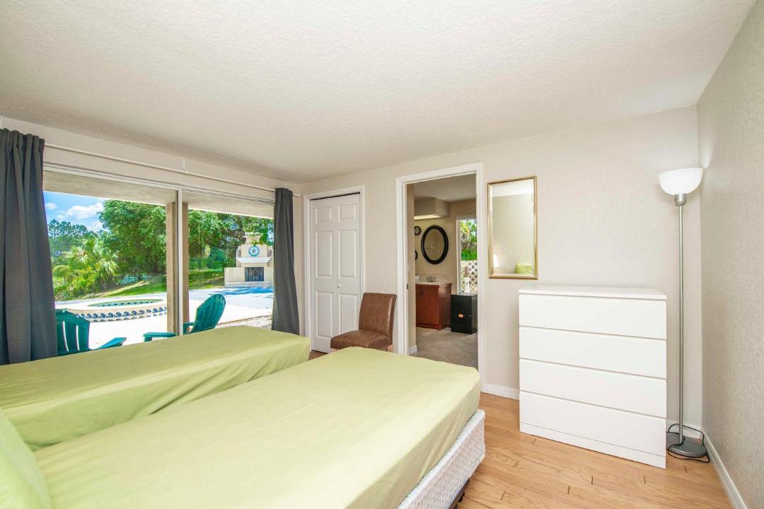 Photo of Bedroom in Groveland