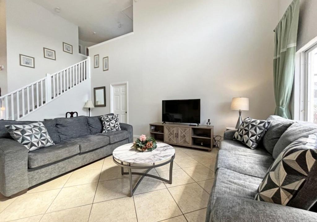 Photo of Livingroom in Lake Berkley