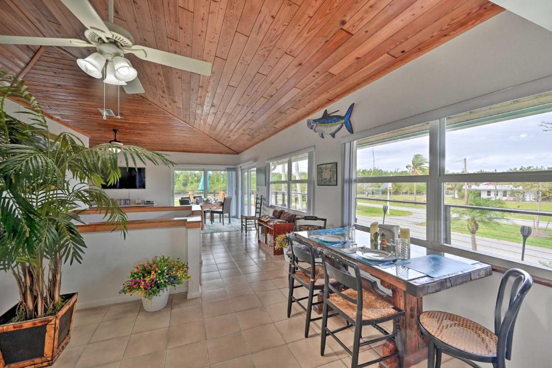 Photo of Patio Balcony in Everglades City