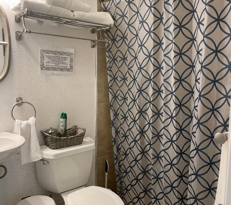 Photo of Bathroom in San Carlos Park