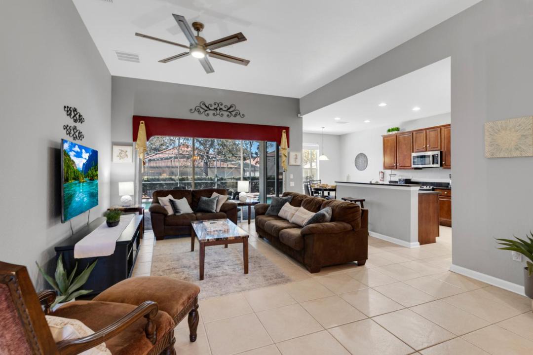Photo of Livingroom in Windsor Hills