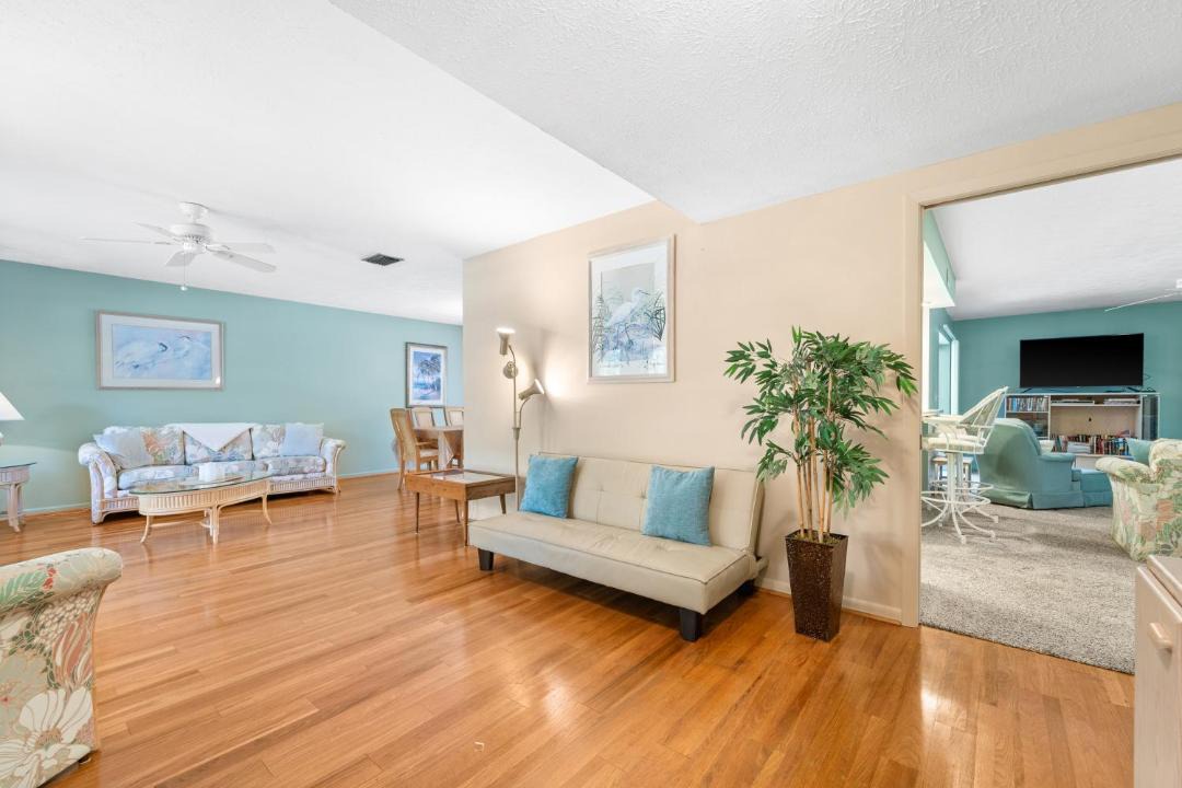 Photo of Livingroom in Biggar