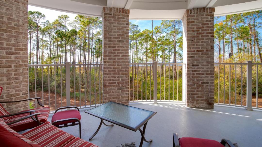 Photo of Patio Balcony in Baytowne Wharf