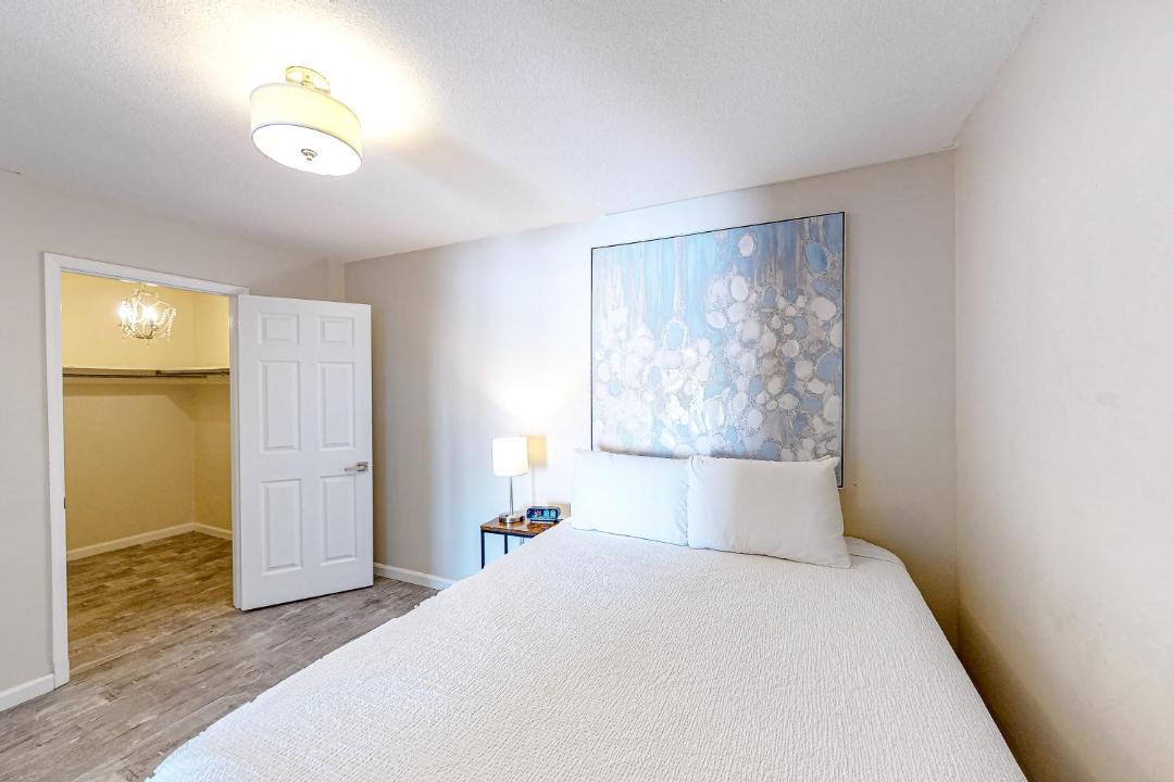 Photo of Bedroom in Holiday Isle