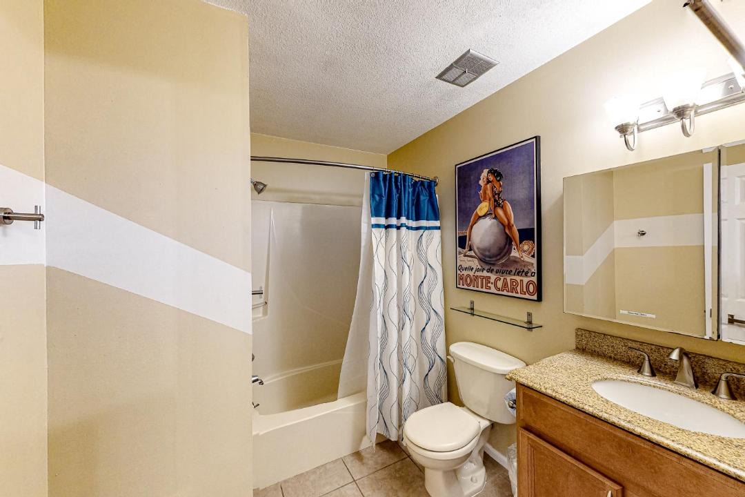 Photo of Bathroom in Holiday Isle