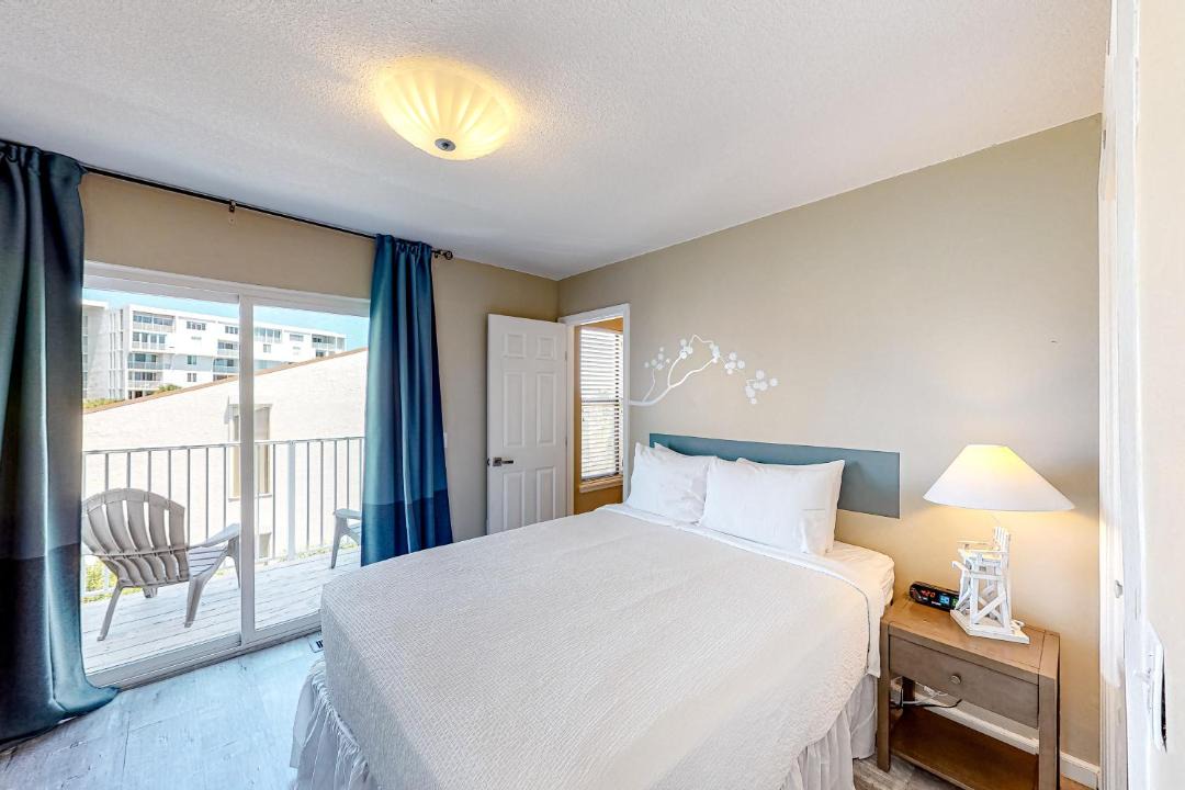 Photo of Bedroom in Holiday Isle