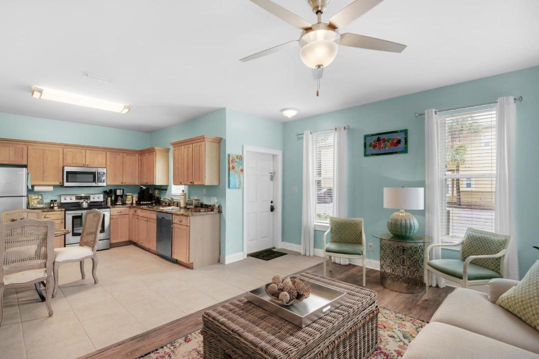 Photo of Livingroom in Dune Allen Beach