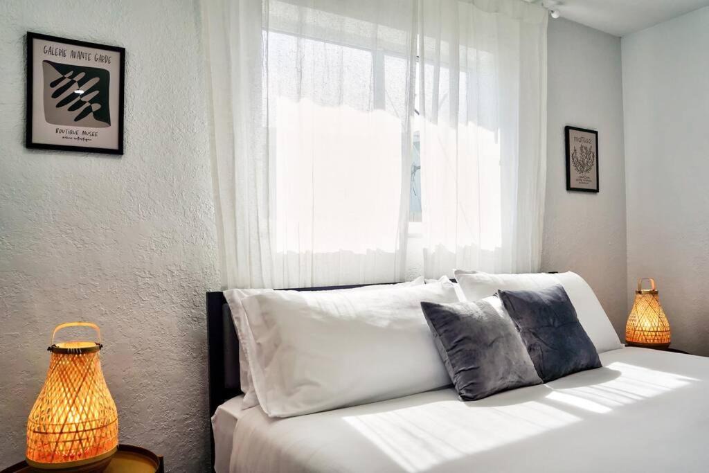Photo of Bedroom in Hollywood Hills