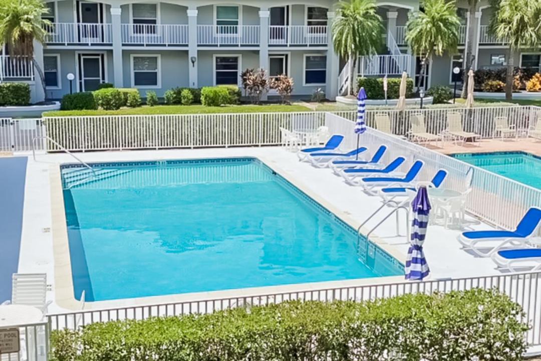 Photo of Patio Balcony in Vanderbilt Beach