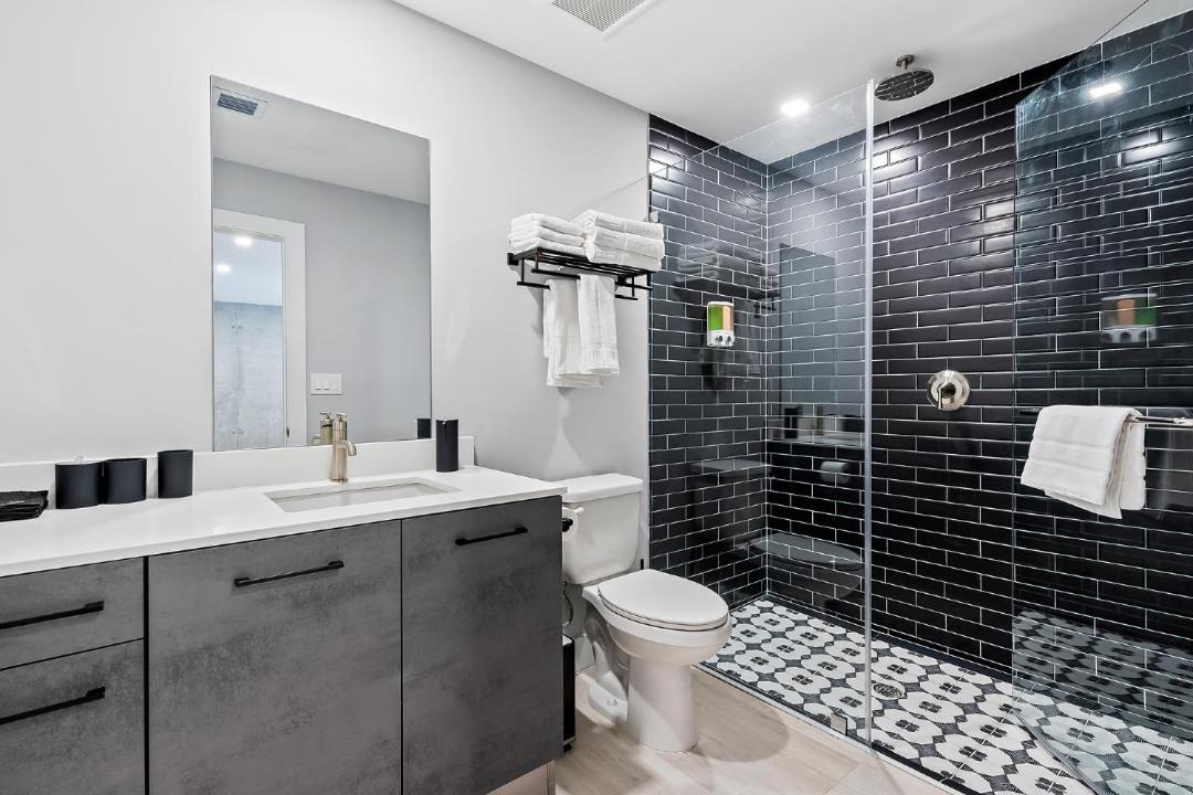 Photo of Bathroom in Flagler Village
