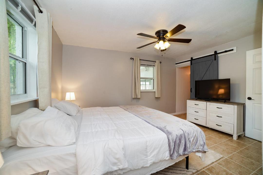 Photo of Bedroom in Fellowship