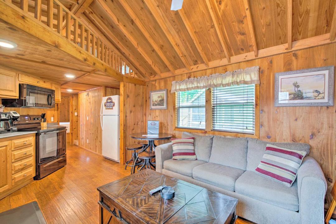Photo of Livingroom in Steinhatchee