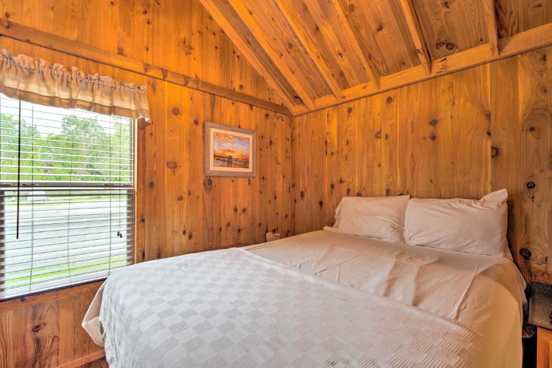 Photo of Bedroom in Steinhatchee