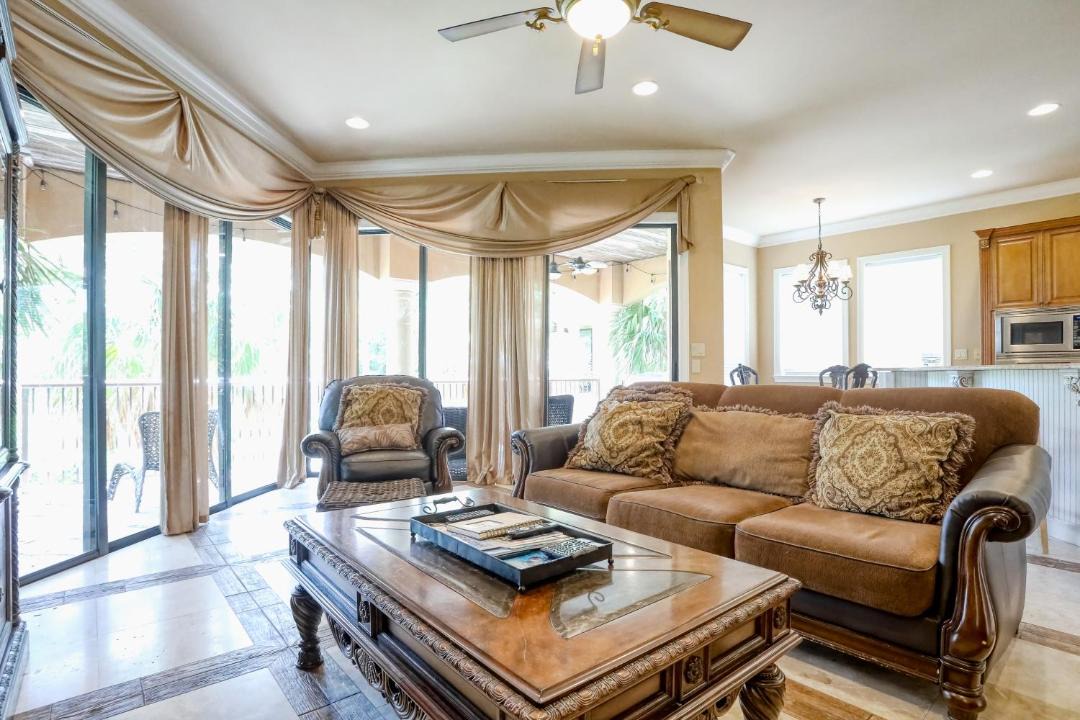 Photo of Livingroom in St. Tropez