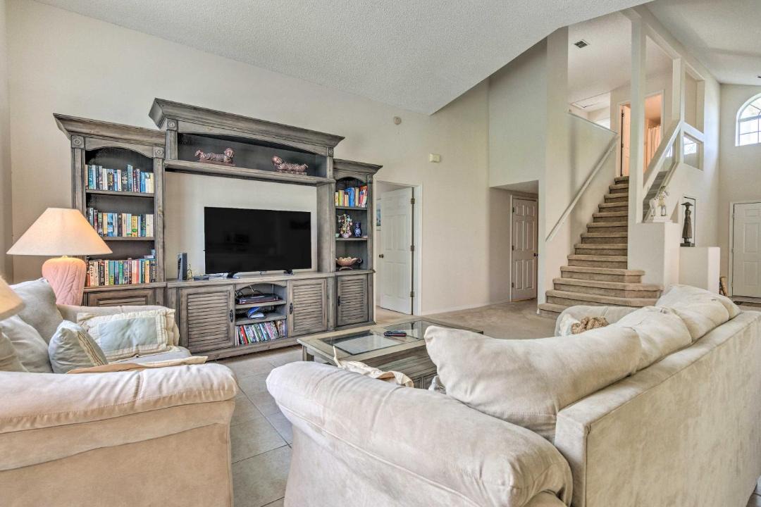 Photo of Livingroom in Lindfields