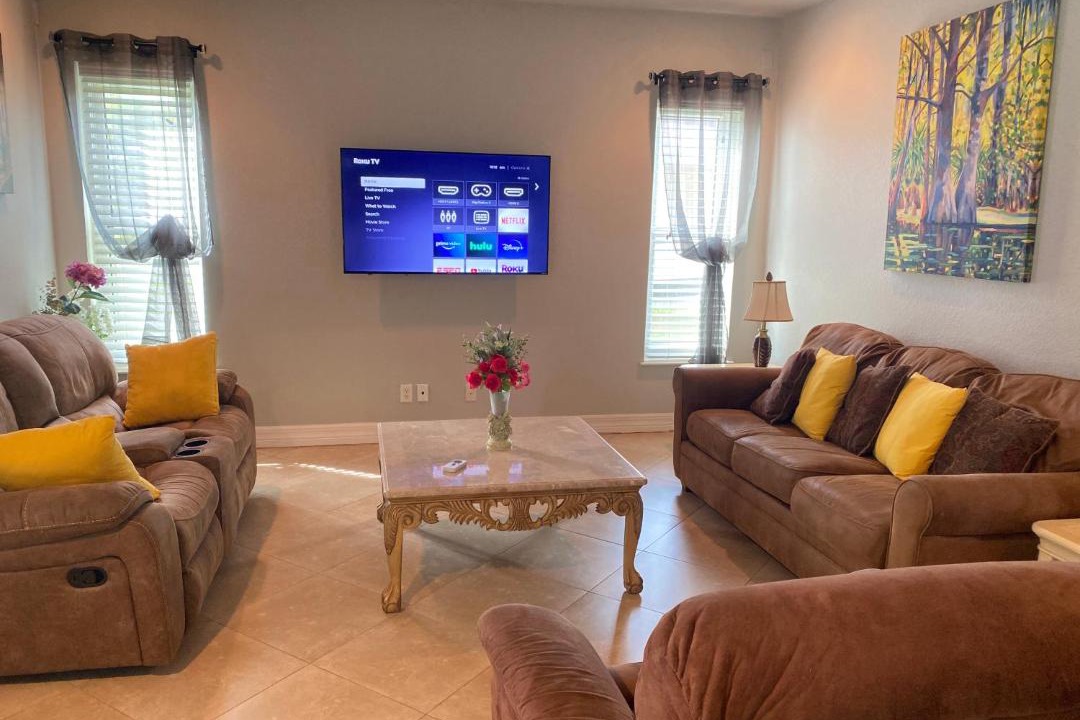 Photo of Livingroom in Caloosahatchee