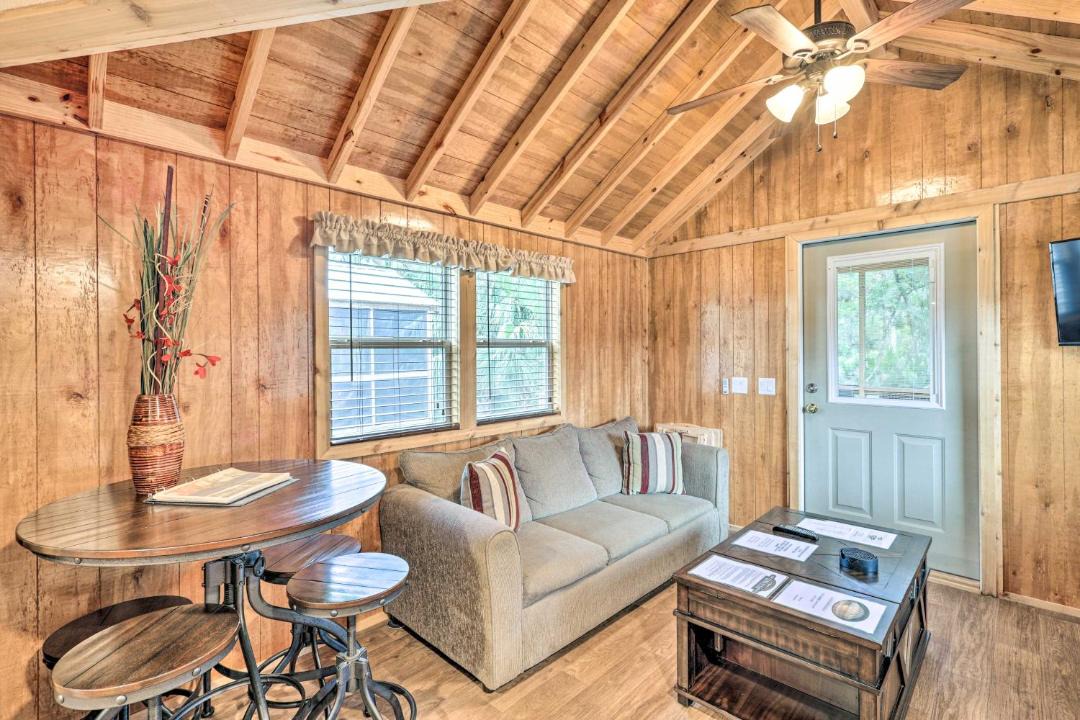 Photo of Livingroom in Steinhatchee