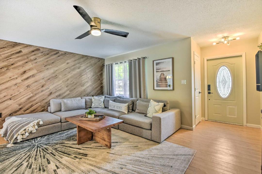 Photo of Livingroom in Bradenton