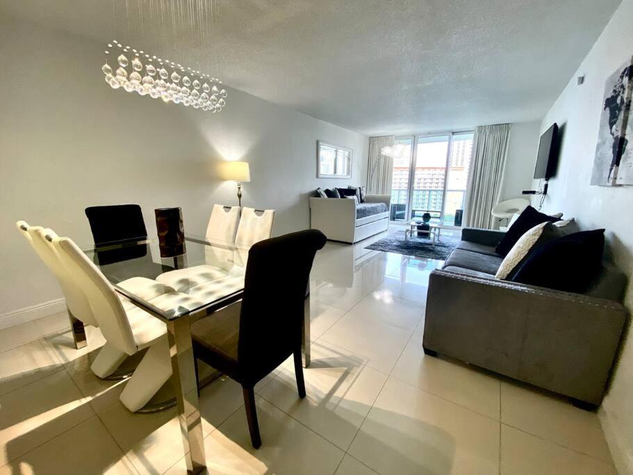 Photo of Livingroom in Sunny Isles Beach