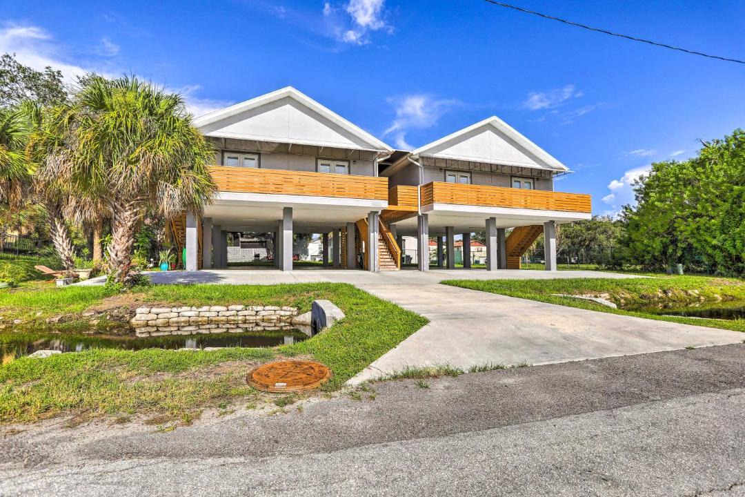 Photo of Buildings in Port Tampa City
