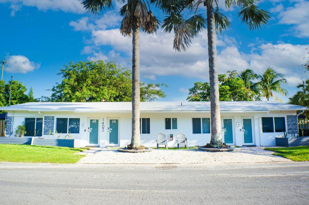 Photo of Buildings in Poinsettia Heights