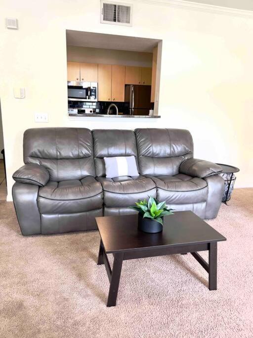Photo of Livingroom in Baldwin Park