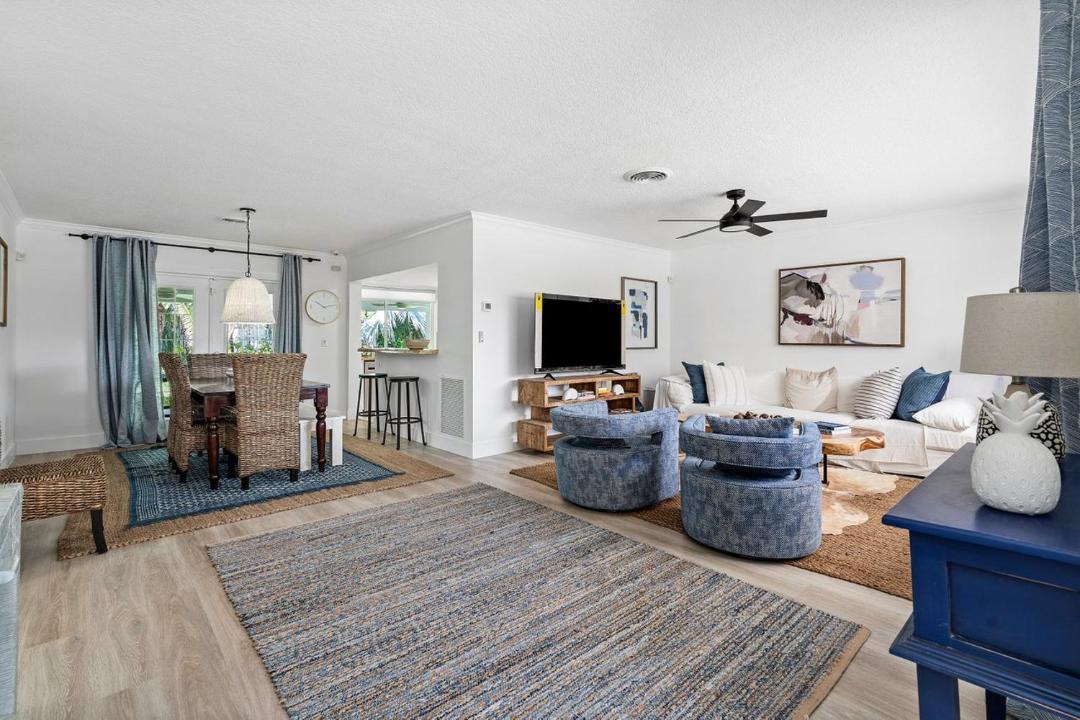 Photo of Livingroom in Lighthouse Point