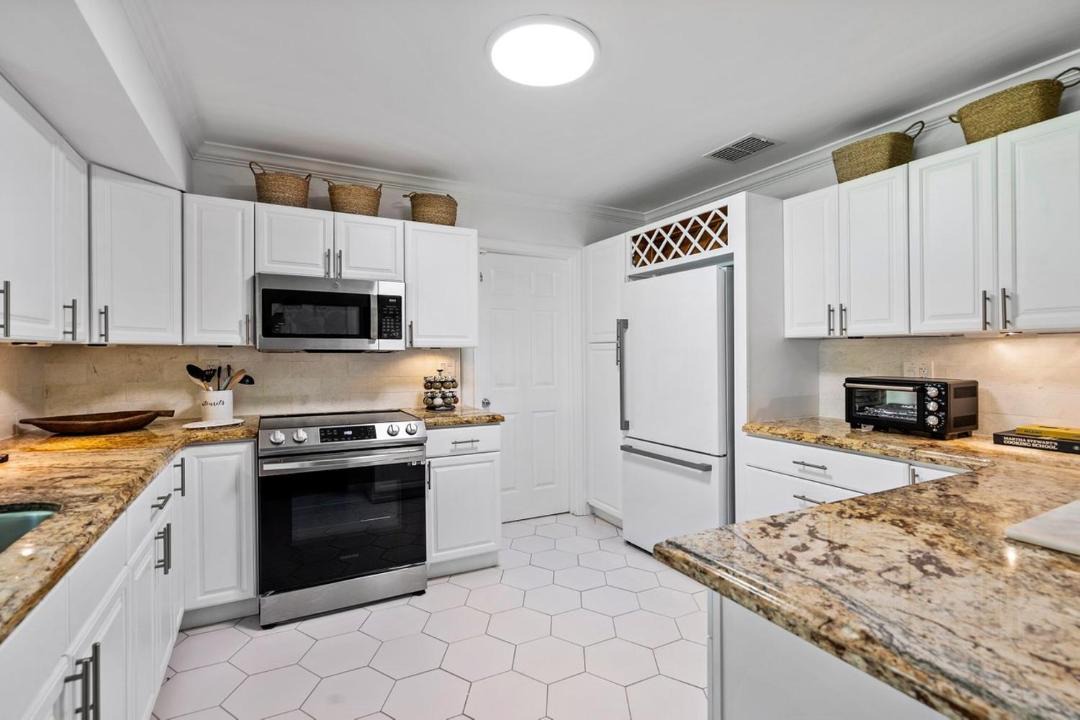 Photo of Kitchen in Lighthouse Point