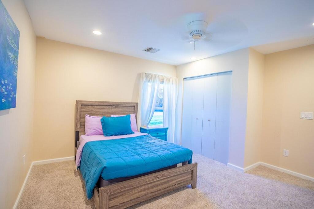 Photo of Bedroom in Gulf Cove